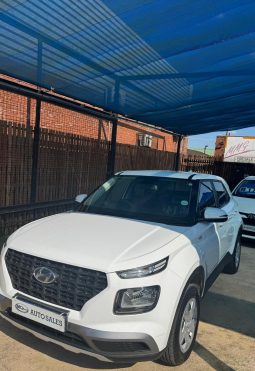 
										Hyundai Venue 2022 full									