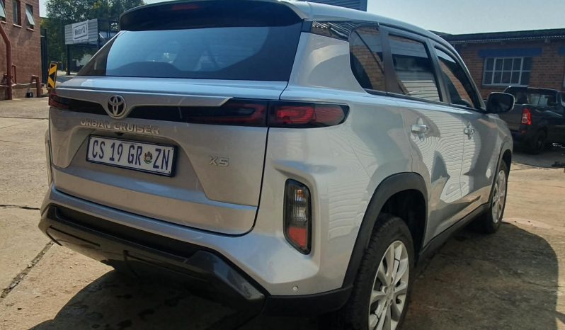 
								Toyota Urban Cruiser 2024 full									