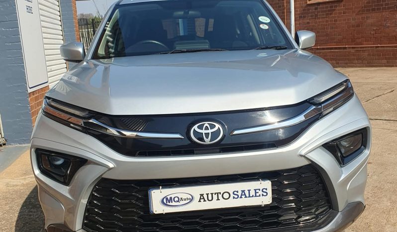 
								Toyota Urban Cruiser 2024 full									